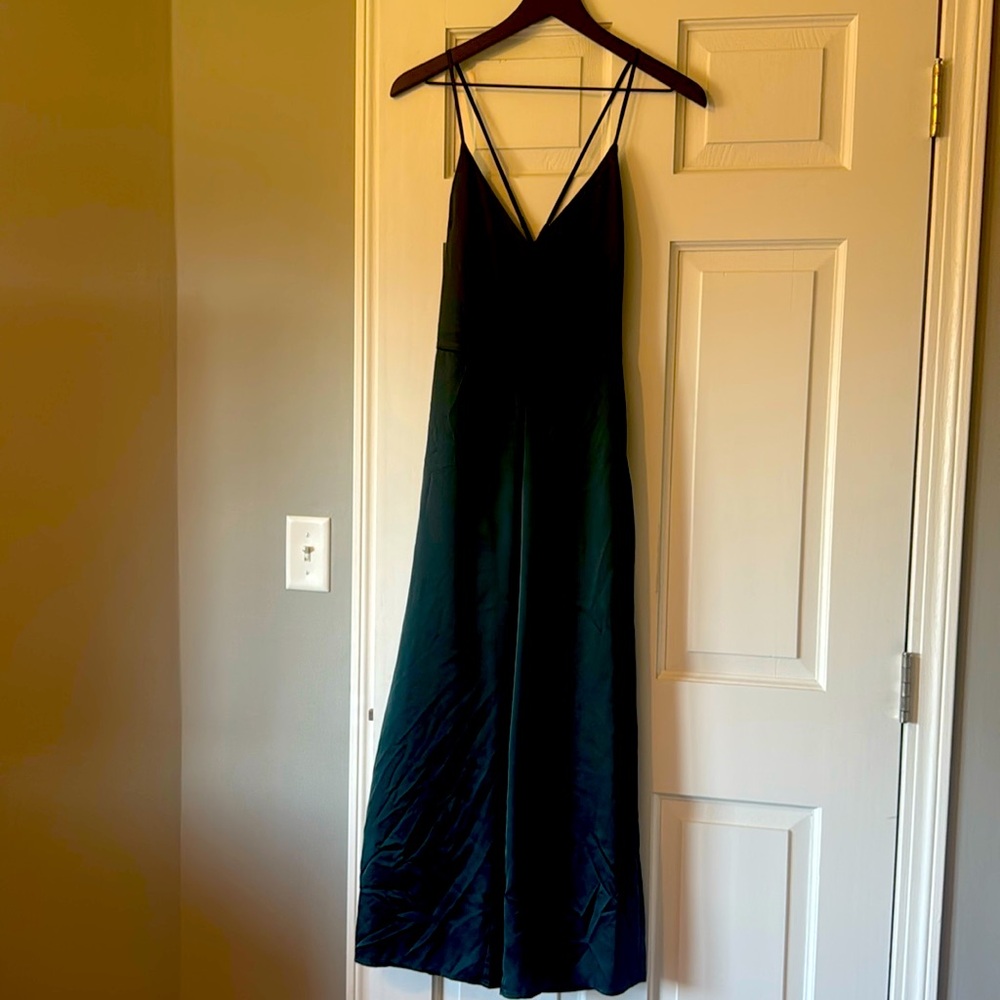 Abercrombie and Fitch Women’s wide leg cropped jumpsuit.